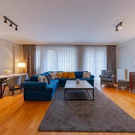 Appartement 3-bedroom New With Balcony *