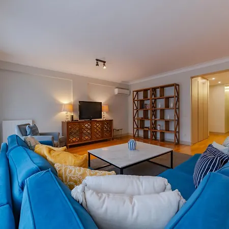 Appartement 3-bedroom New With Balcony