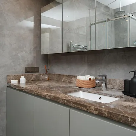 3-bedroom New With Balcony Lejlighed *