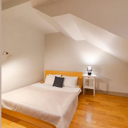 Appartement 3-bedroom New With Balcony *
